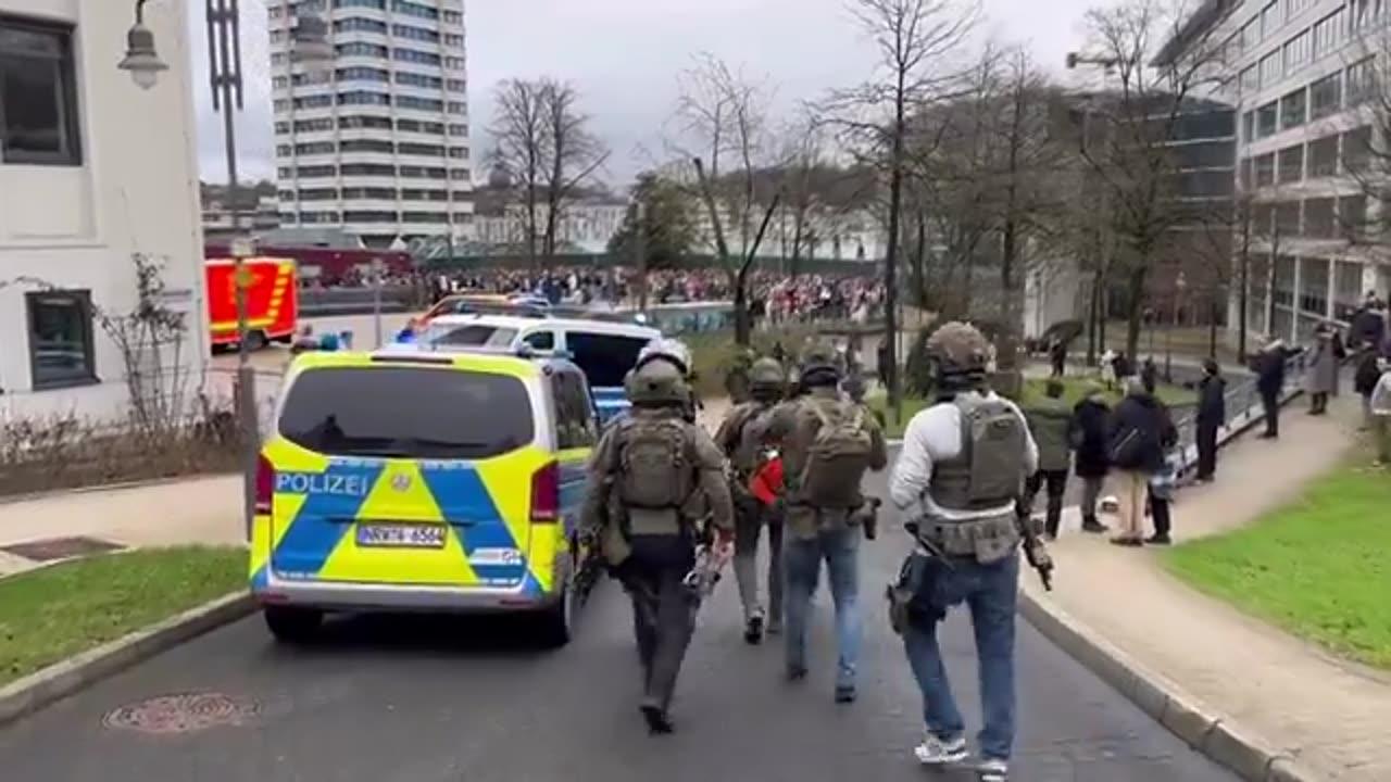 4 students stabbed at a high school in Wuppertal, Germany