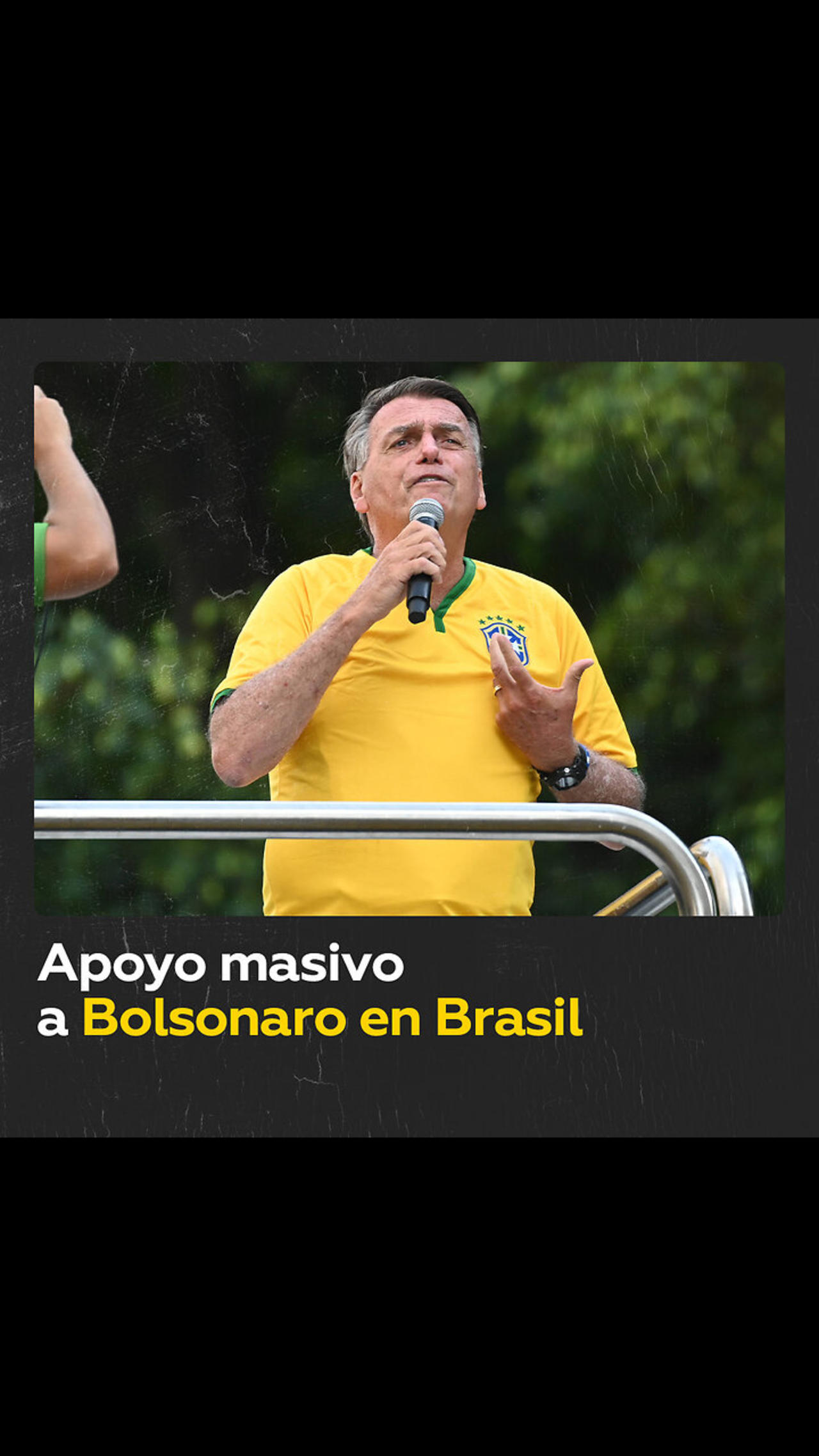 Miles de personas se manifiestan a favor de Bolsonaro en Brasil