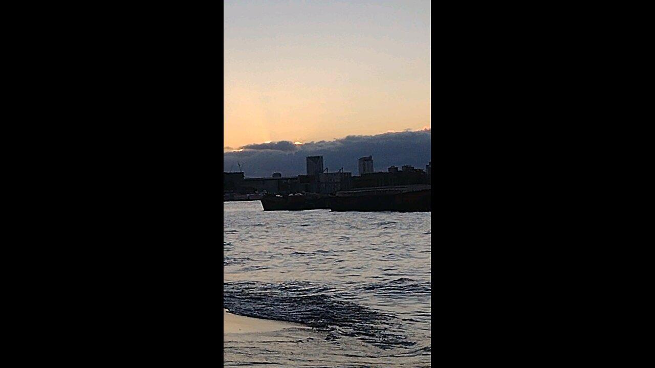 A beautiful sunset on the River Thames