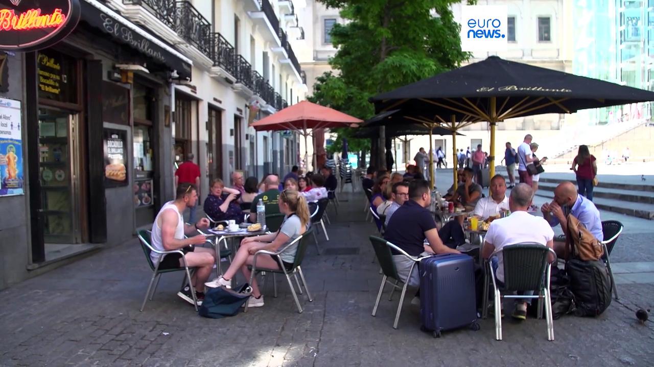 Outrage in Spain over suggestion of earlier closing times for restaurants