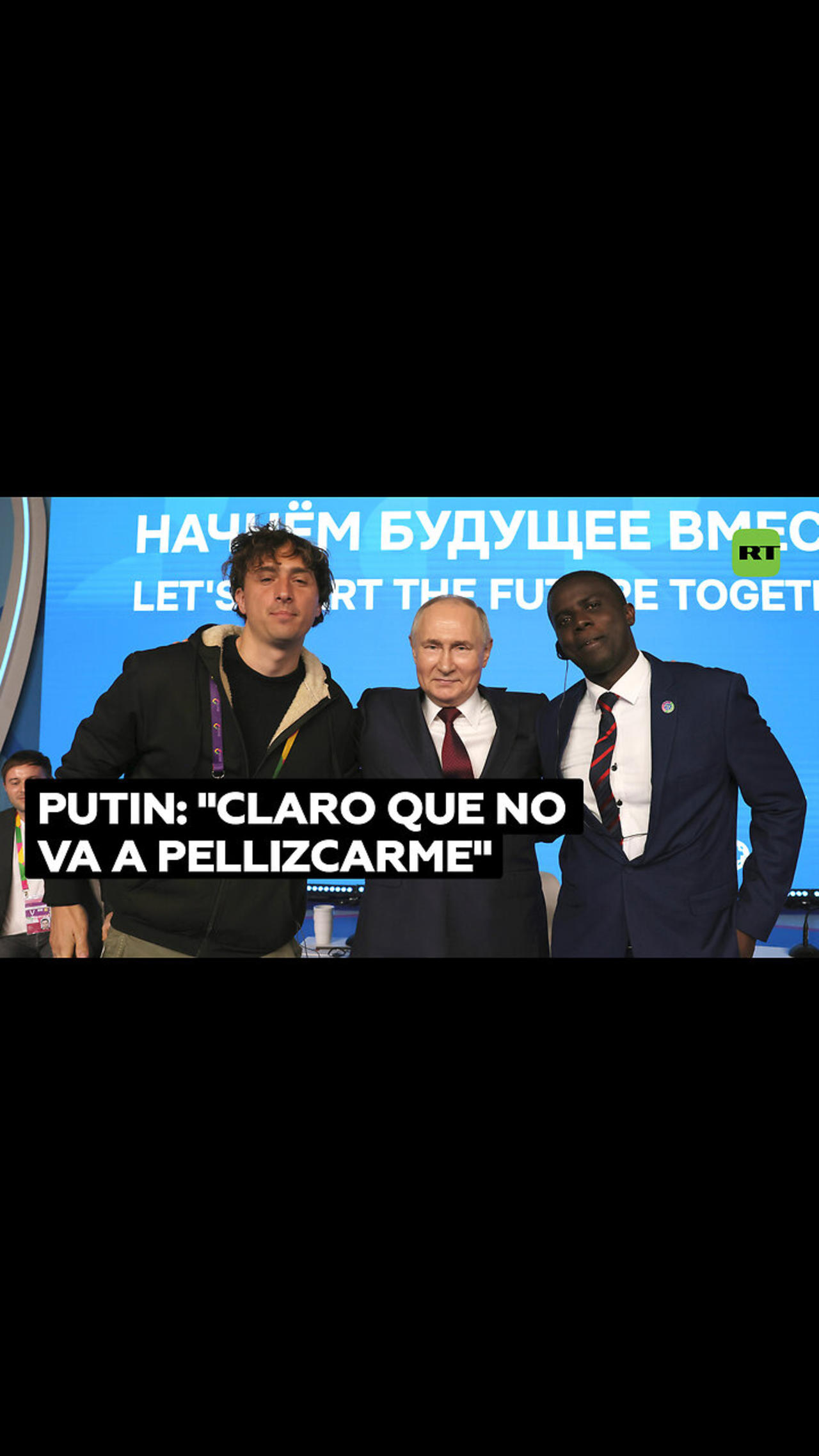 Joven italiano solicita una fotografía a Vladímir Putin para demostrar que es humano