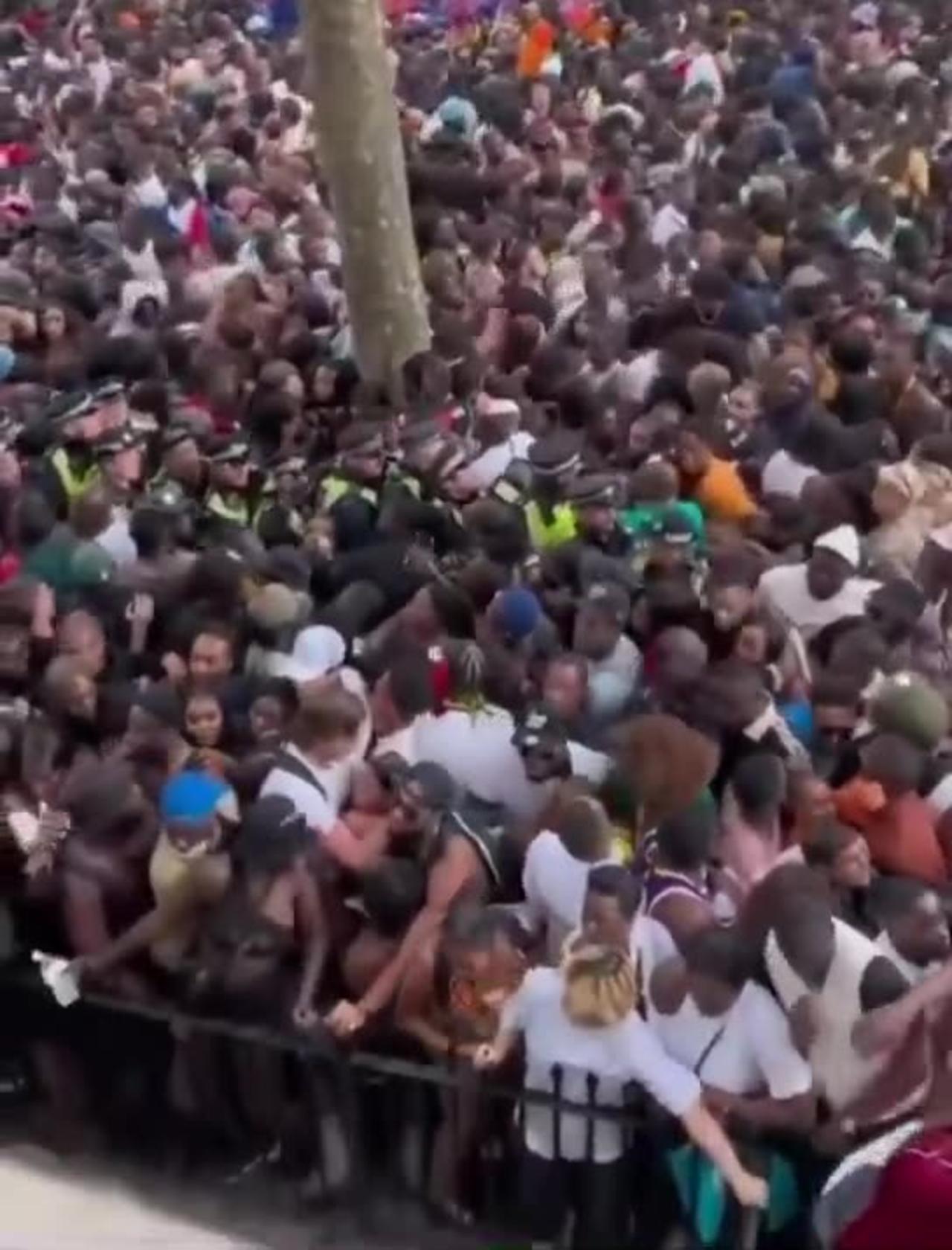 HOLY SCHNIKE!!! A Massive Crowd Of African Immigrants Swarms Into London!!!