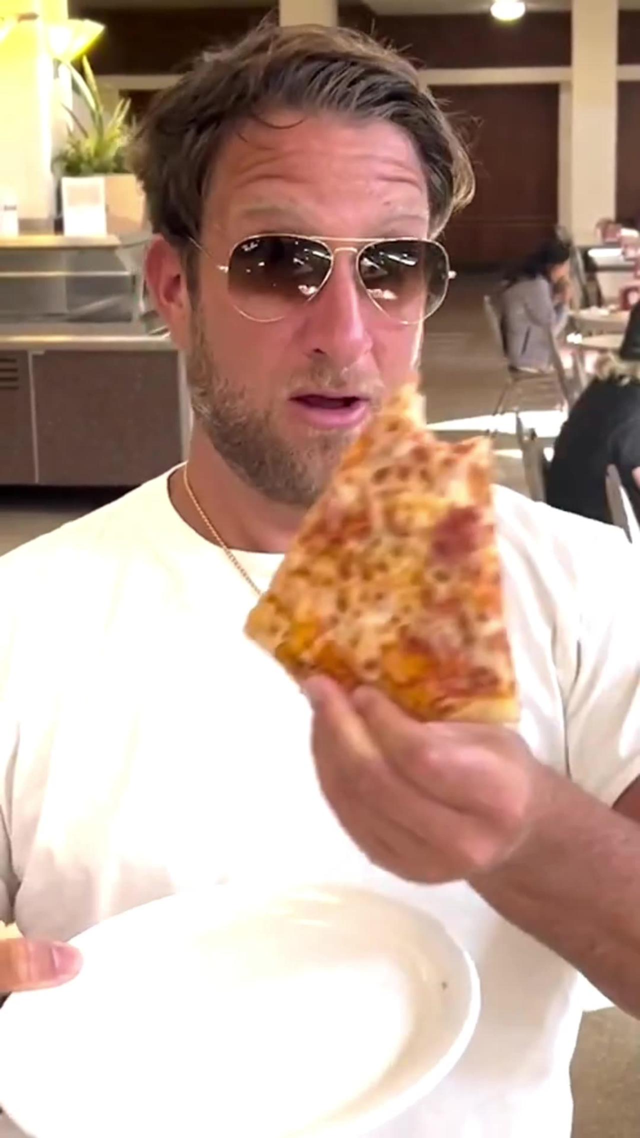 Dave Portnoy Tries College Dining Room Pizza At Rutgers