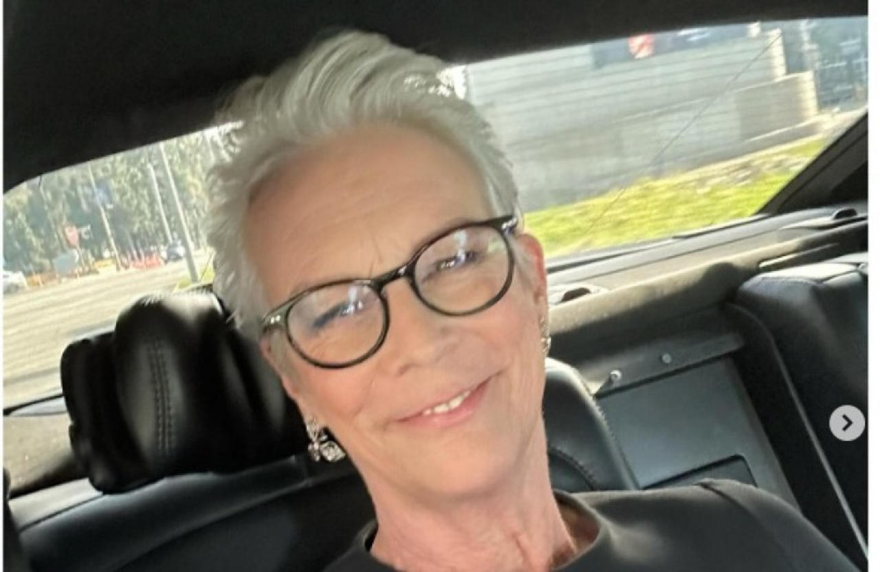 Jamie Lee Curtis left the Oscars early to get get a burger