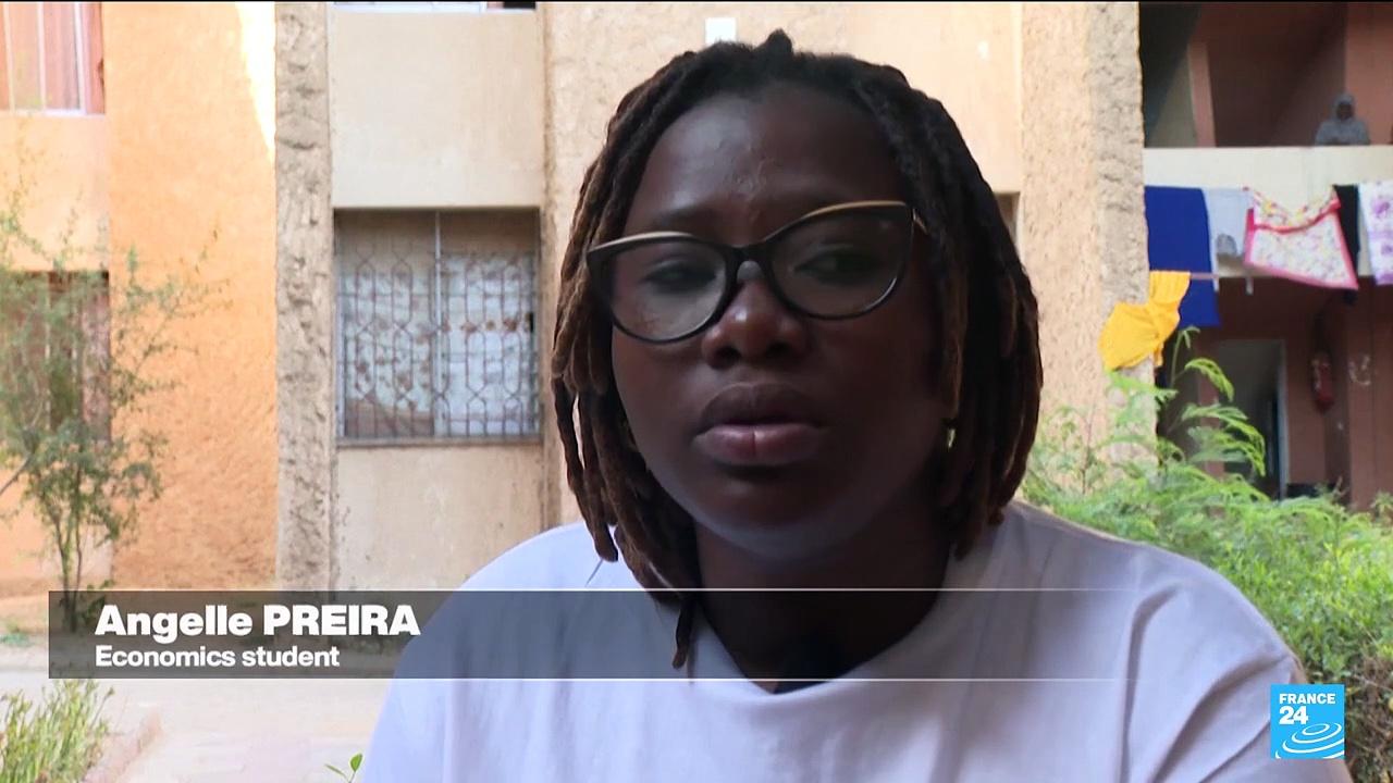 Senegal students hungry for change ahead of presidential vote