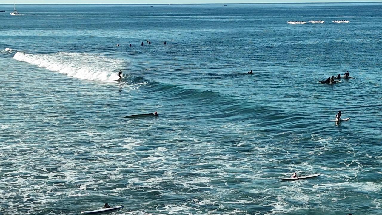 Hawaii Surf Guru - Kimo at the Ala Wai