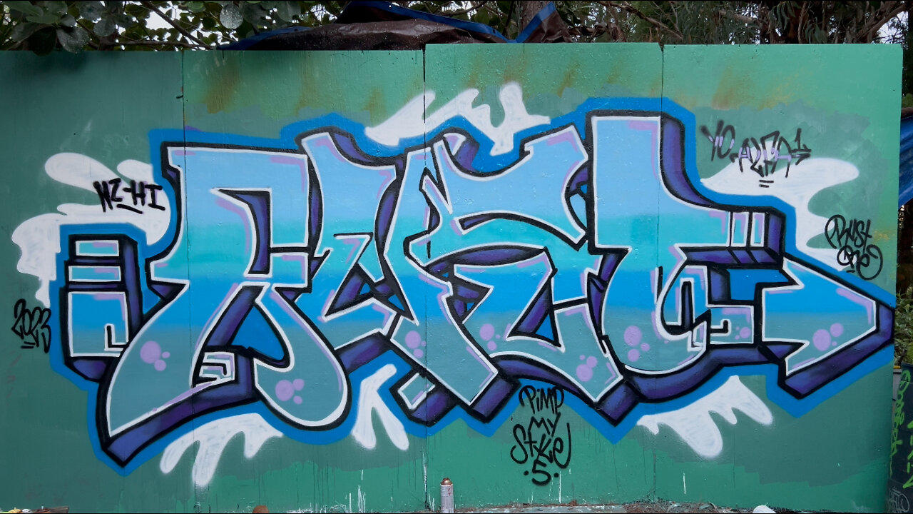 Painting Graffiti Letters Timelapse