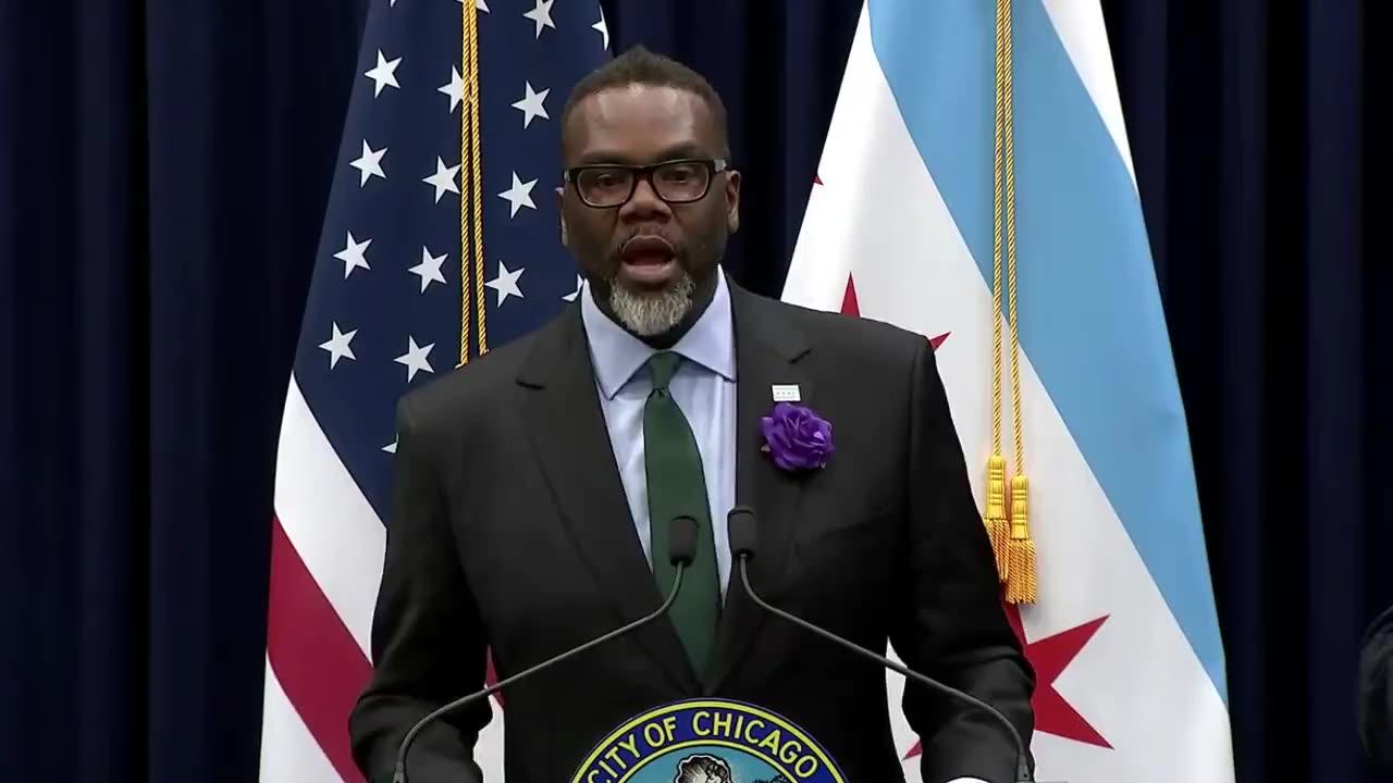 Mayor Brandon Johnson is asked about his homeless policy getting rejected by voters - He blames Trump supporters in Chicago