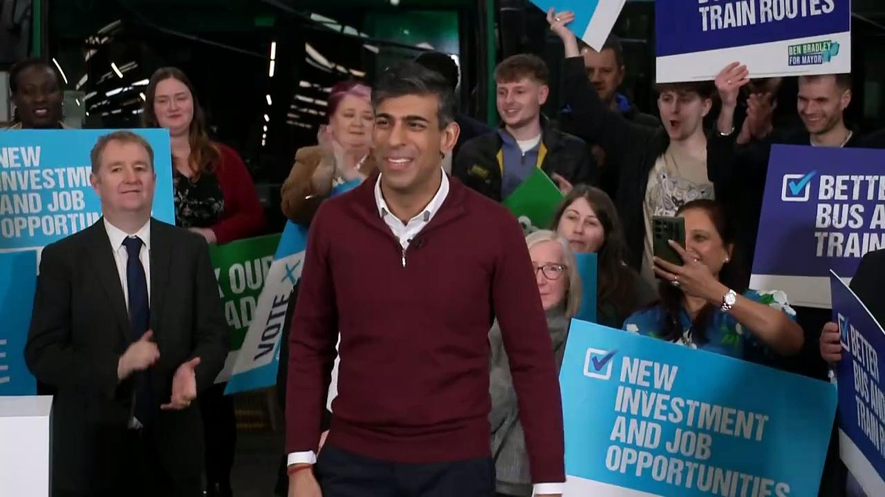 Rishi Sunak tears into Labour at a campaign launch event