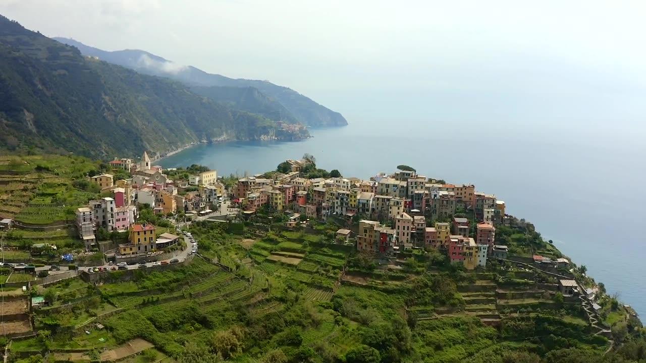 Hiking 44 km the Cinque Terre Trail in Italy