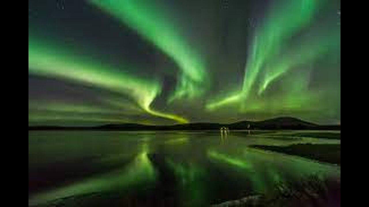 Northern Lights - Huge Class 4 Geomagnetic Storm - Live Levi, Finland