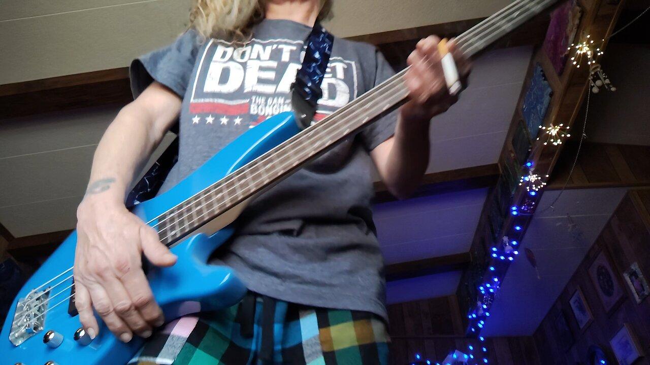 just me being stupid with my bass guitar in my HOG hat