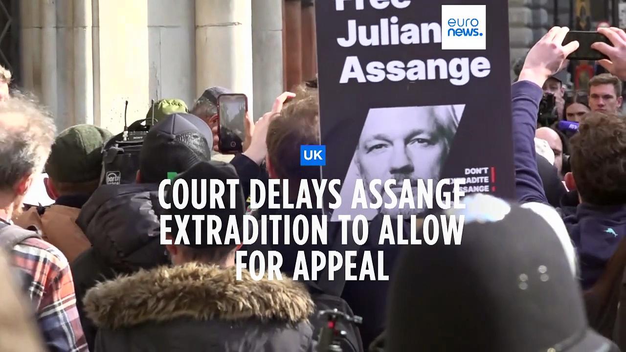UK court orders delay to WikiLeaks founder Julian Assange's extradition to US over espionage charges