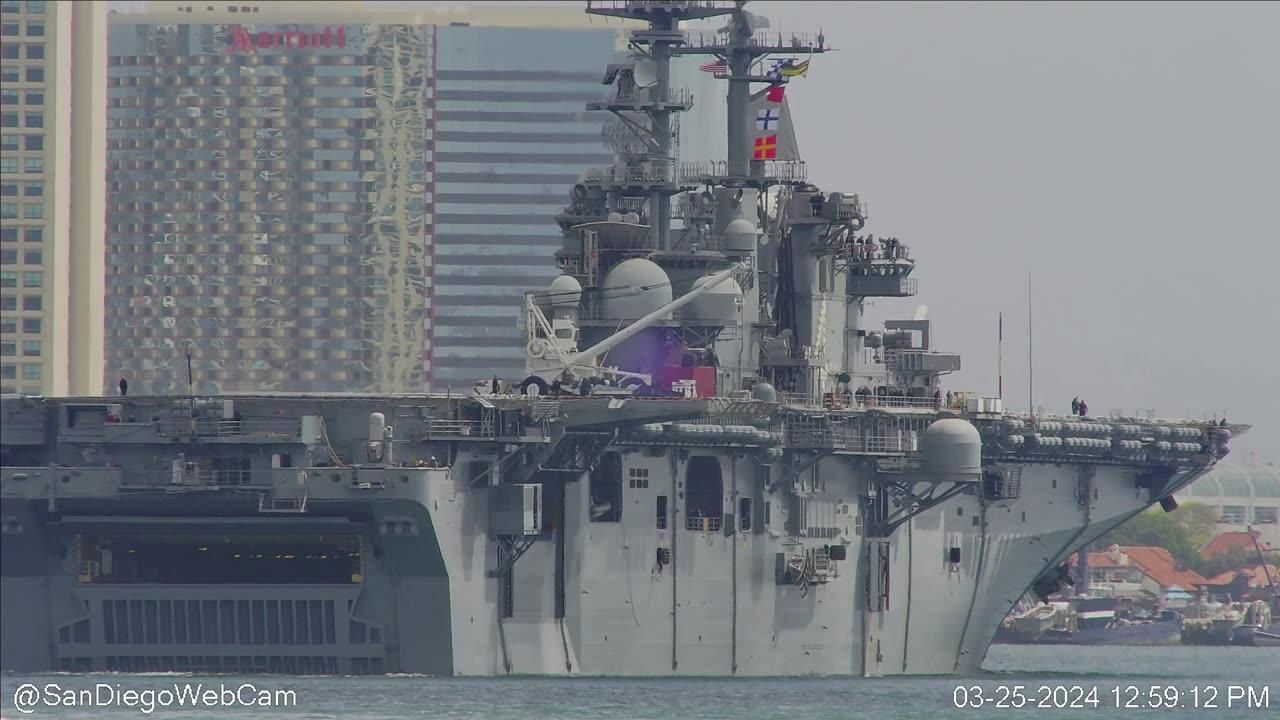 Uncut: USS Boxer (LHD-4) Inbound