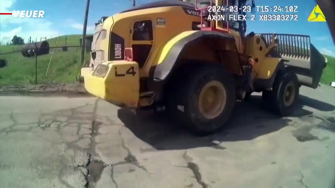 Watch This Tractor Take Police on a Low-Speed Chase