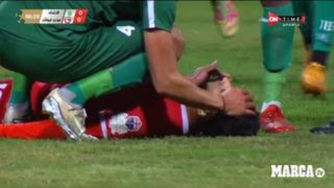 Egyptian Football Player Ahmet Refaat (30) Struck by Heart Attack during Match...
