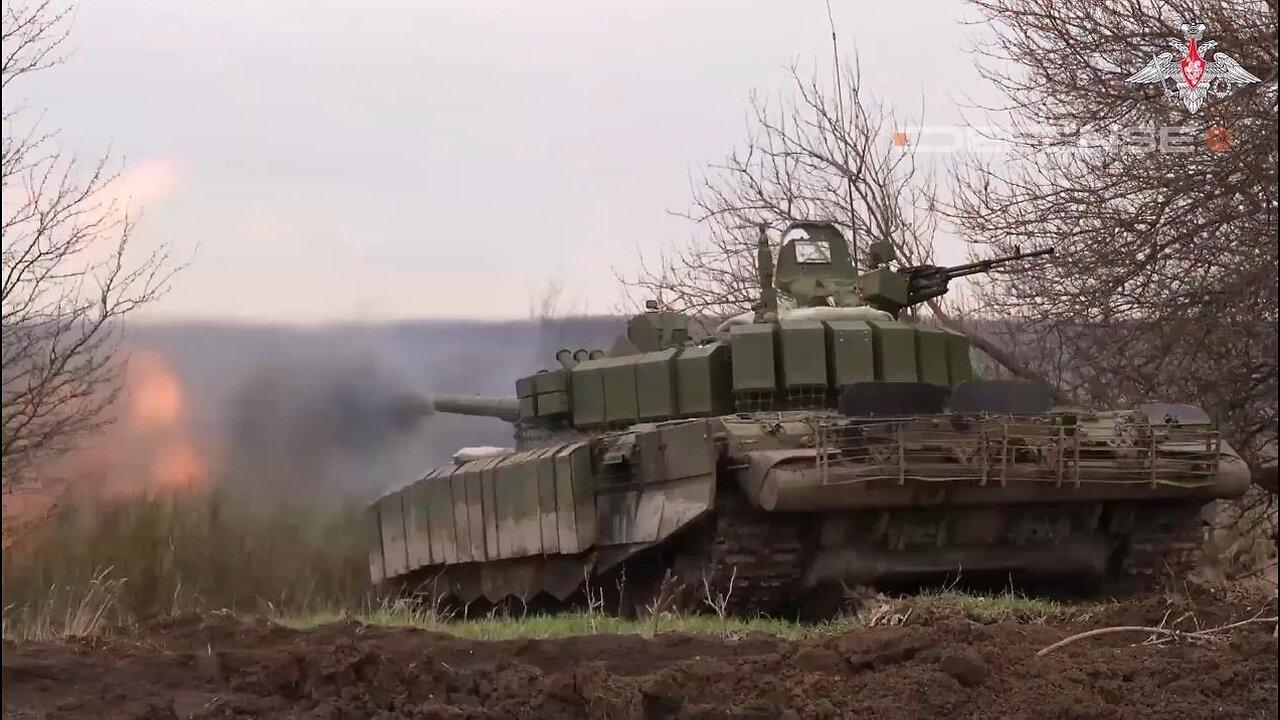 Russian T-72 Destroys The M1 Abrams with Its First Shot