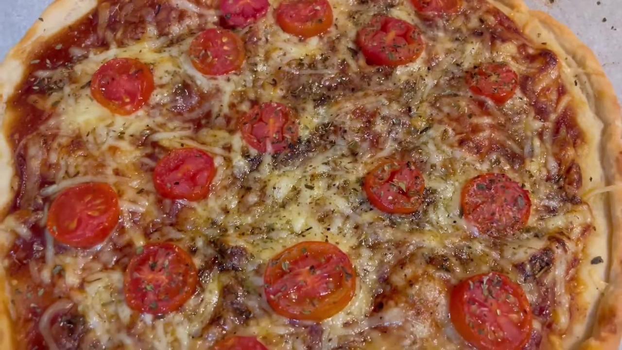 Pizza Dough Recipe with 2 Ingredients / Ζύμη Πίτσας με 2 Υλικά