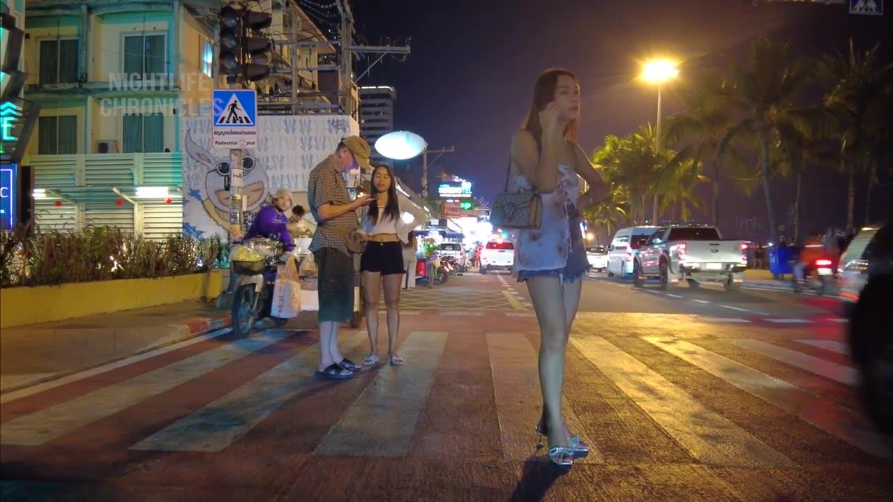 Pattaya After Midnight! Beach Road Nightlife - Amazing Thailand!