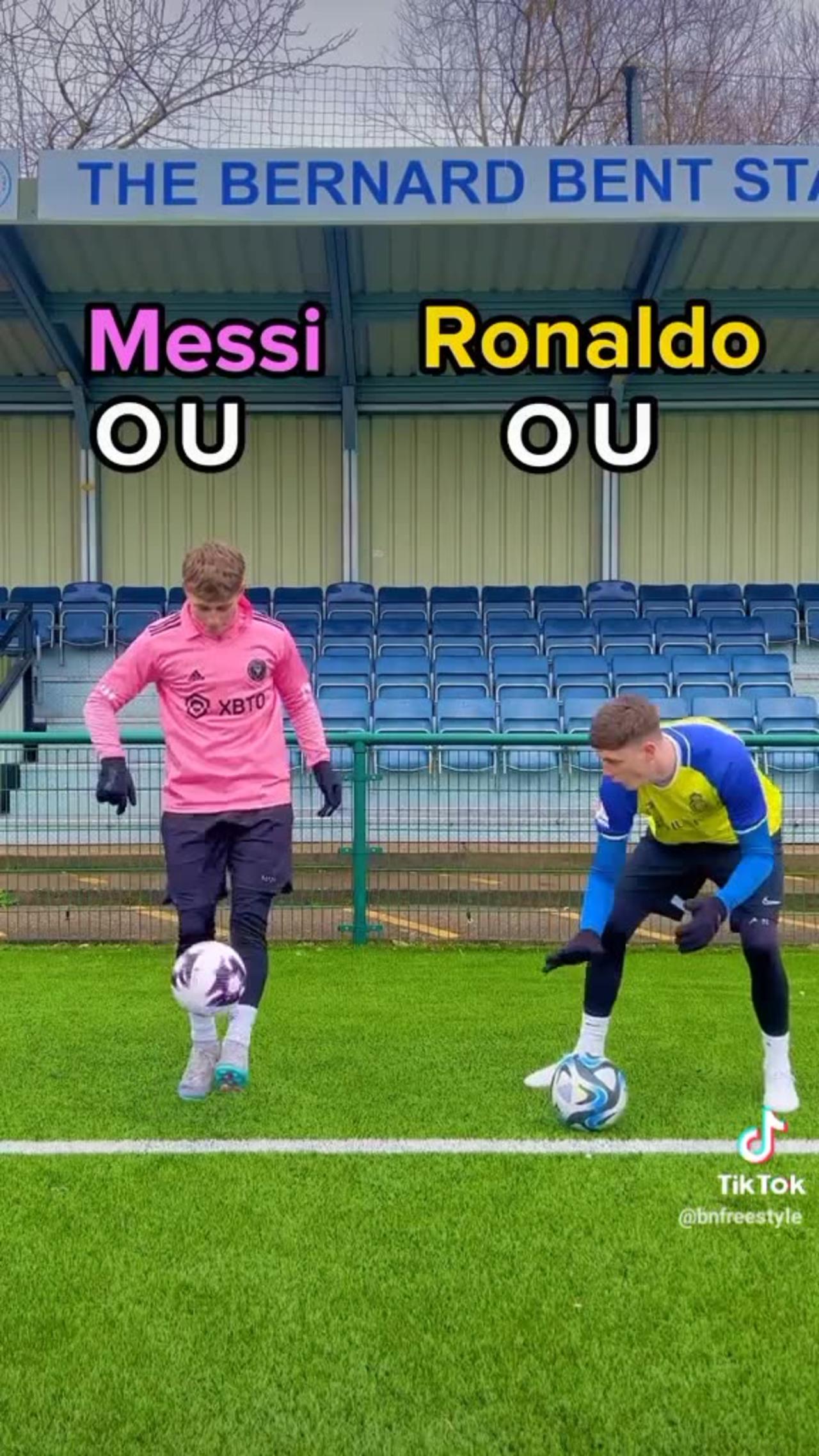 Messi & Ronaldo dibbling skill