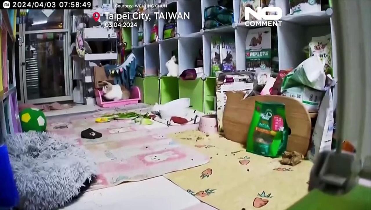 WATCH: Warehouse in Taipei crumbles into rubble after earthquake
