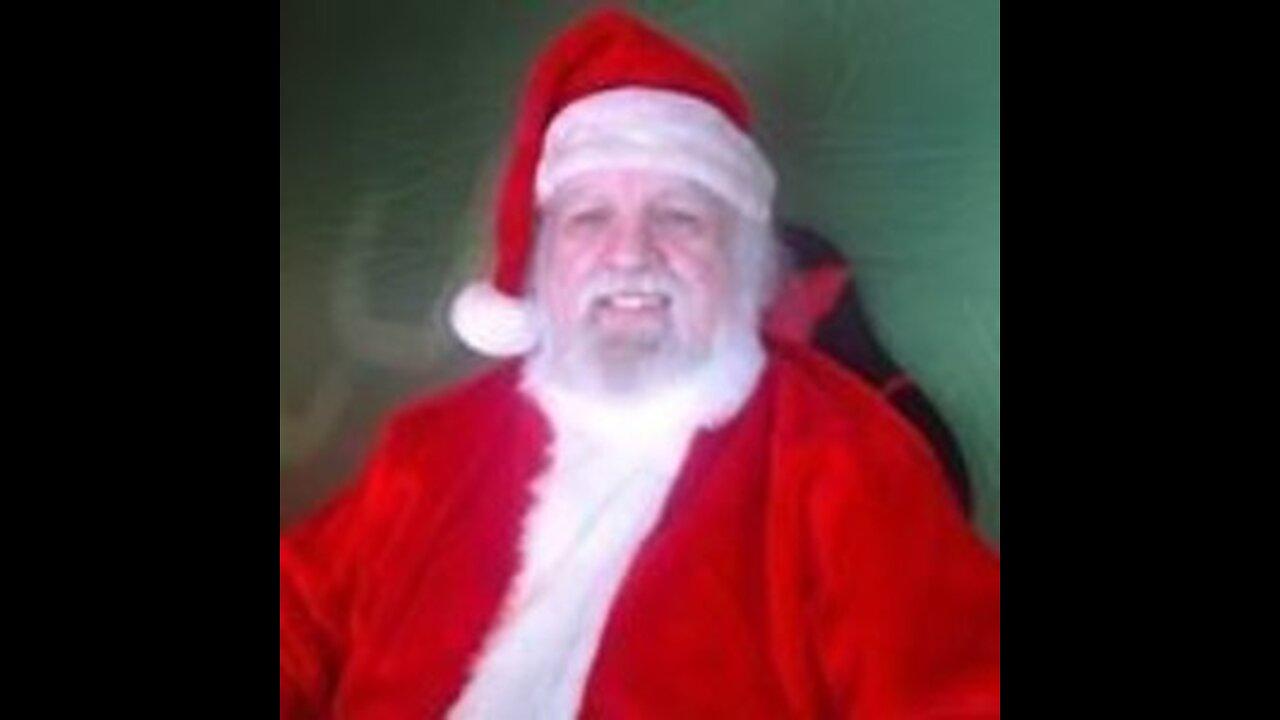 Santa playing Counter Strike