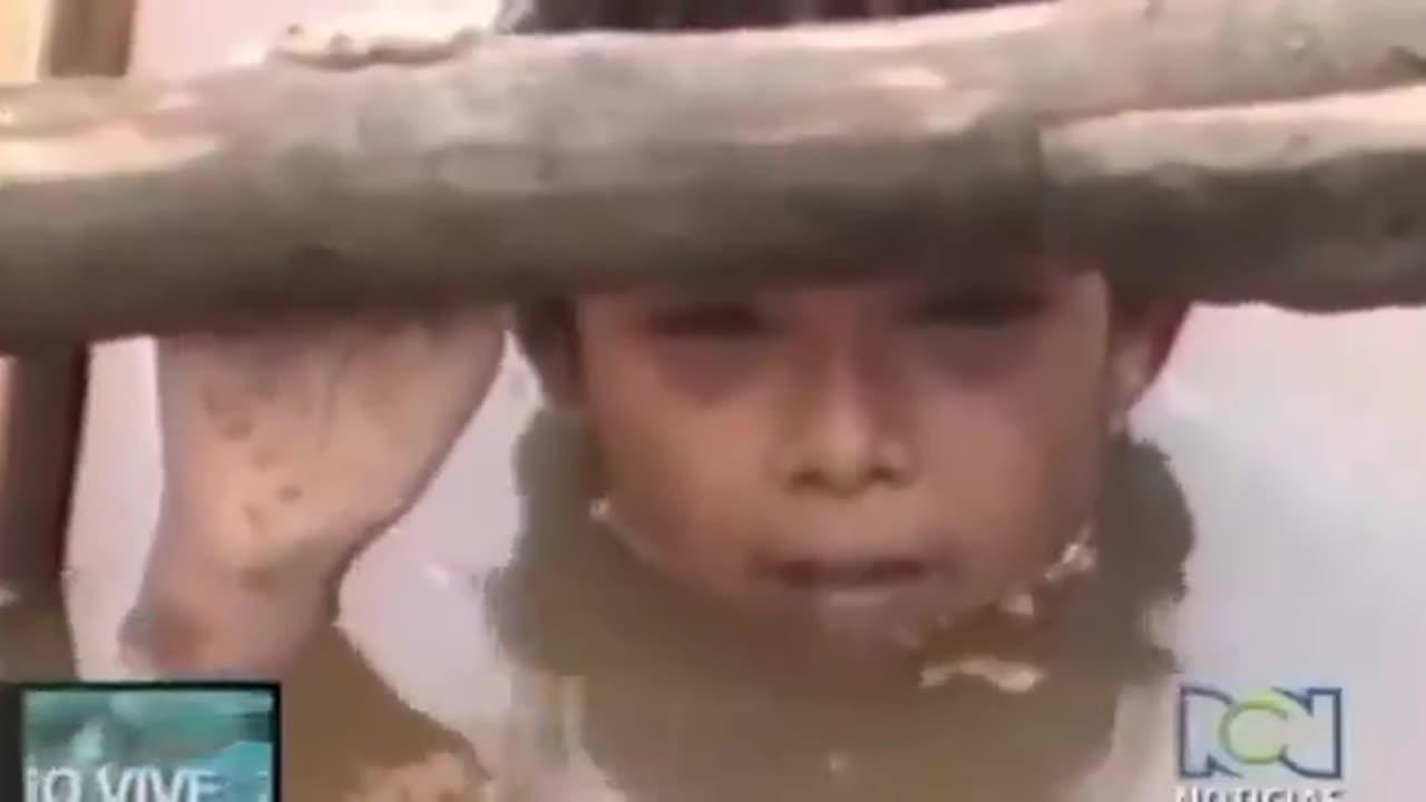 1985 Video Colombia Girl Trapped By Mudslide