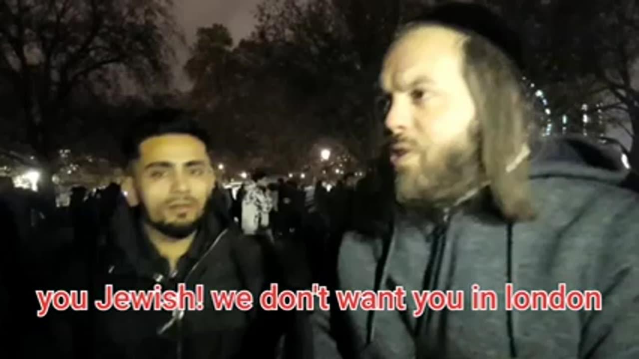 HEY YOU JEWISH! WE DON'T WANT YOU IN LONDONBIG STATEMENT IN HYDE PARK