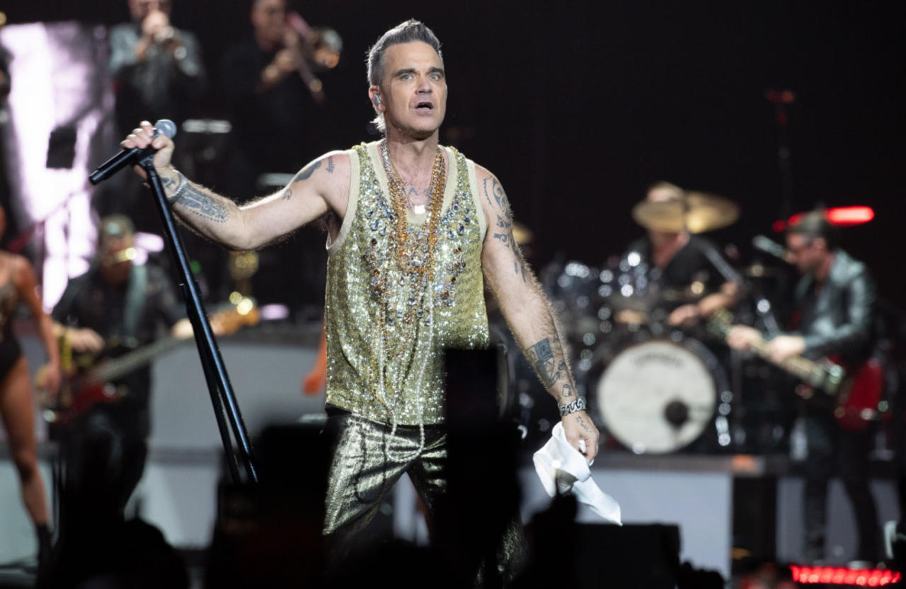 Robbie Williams vows to be more like Matty Healy