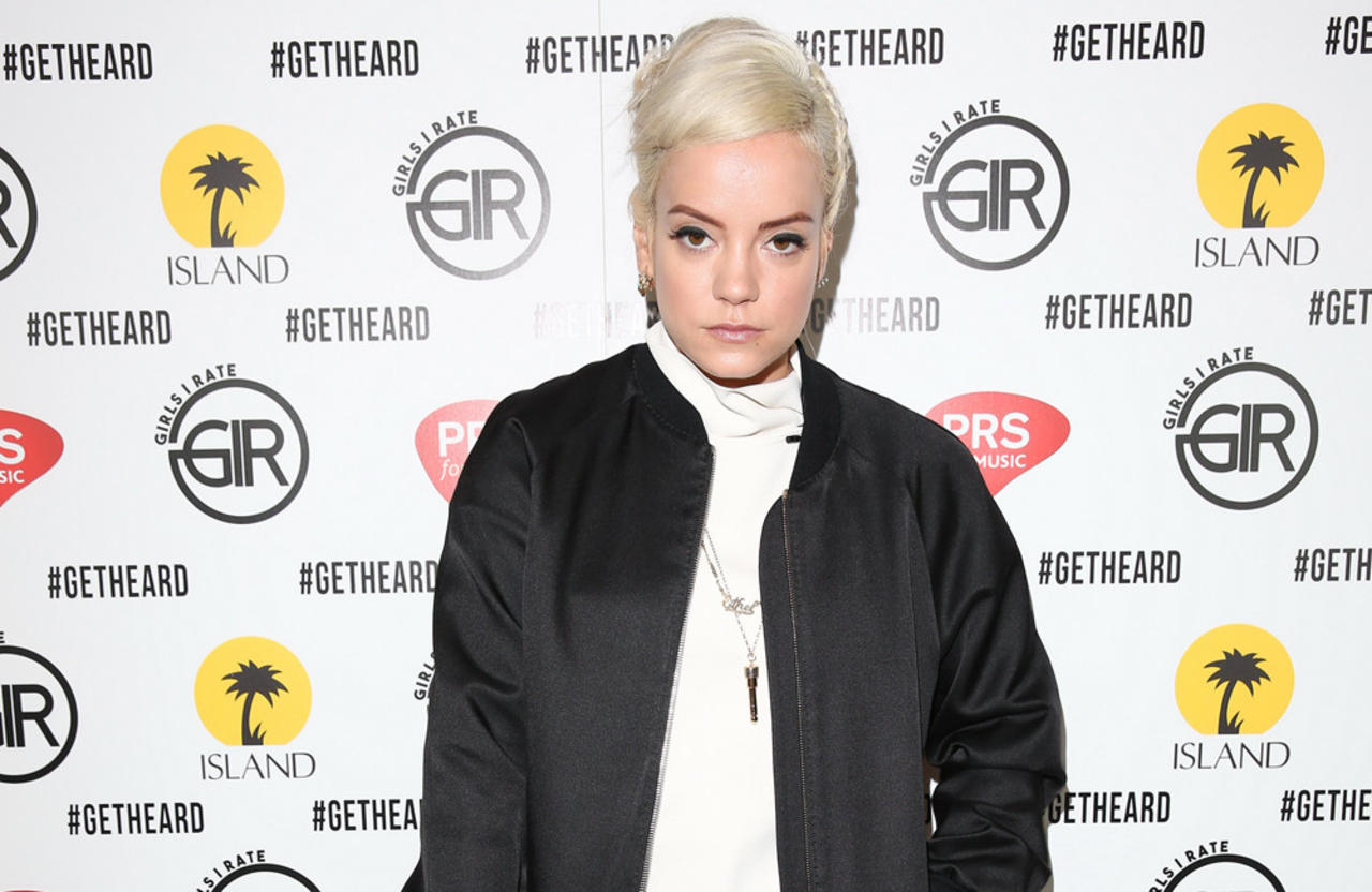 Lily Allen thinks Beyoncé is getting 'help' to look young