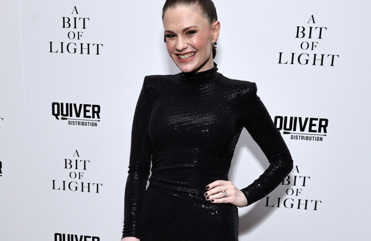 Anna Paquin 'moved' by support after walking the red carpet with a cane