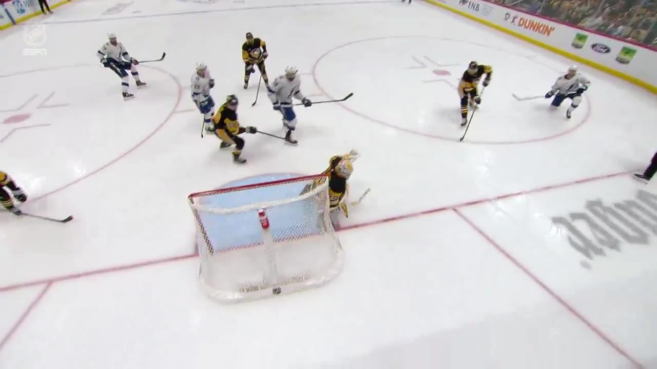 NHL: Stamkos equalizes with a fireball!