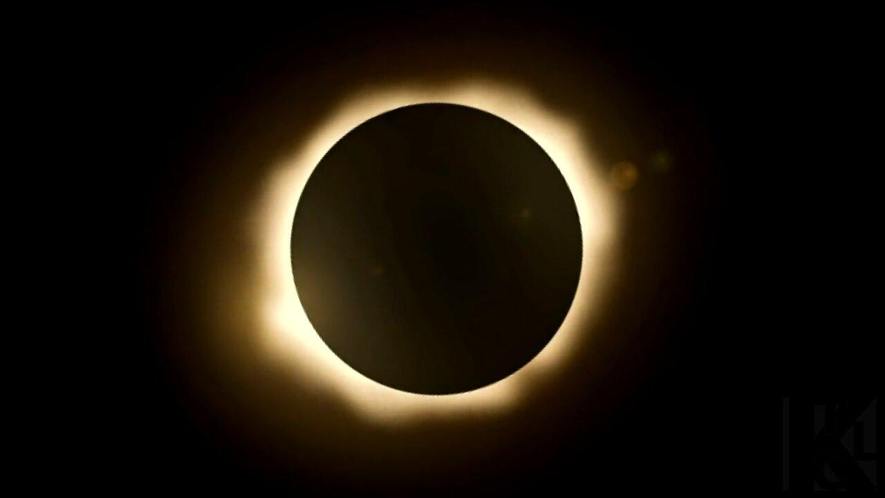 TOTAL Solar Eclipse in the Mountains