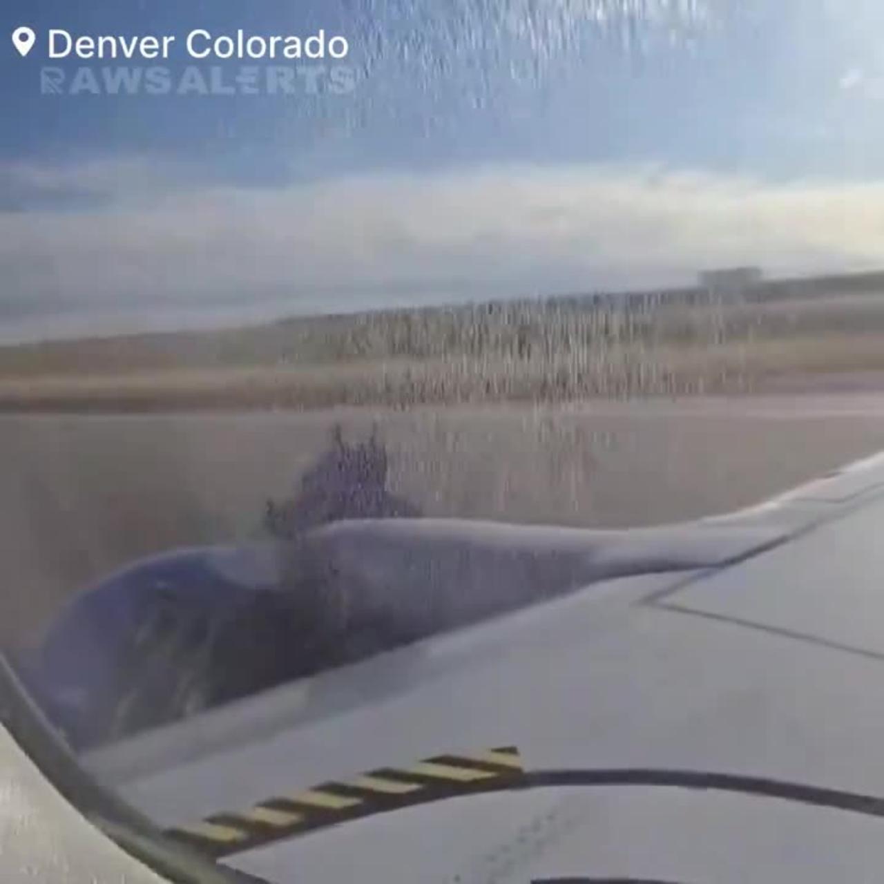 Southwest Airlines Boeing 737 forced to make emergency - Engine cowling came loose