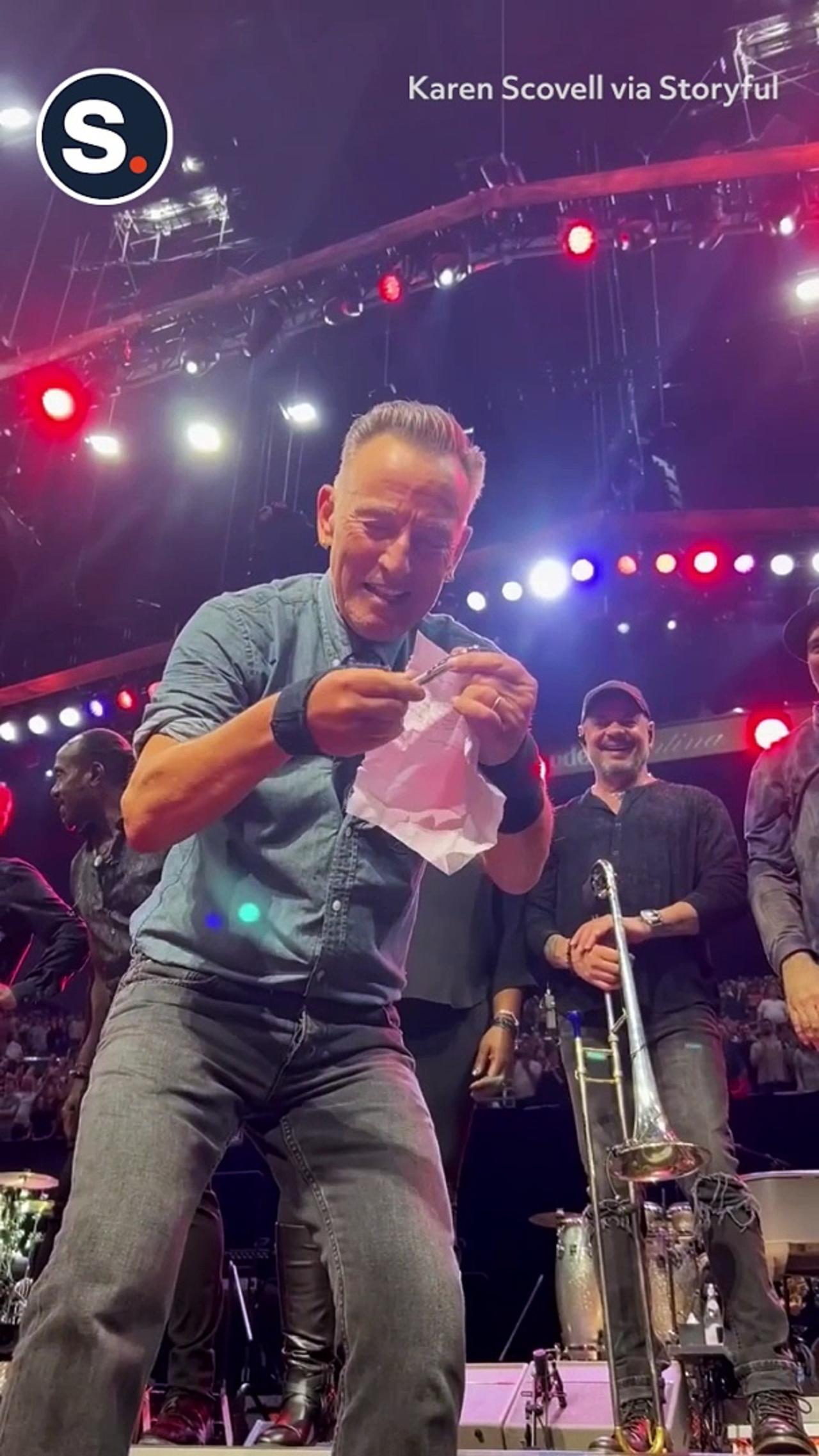 Bruce Springsteen Signs Young Fan's School Excuse Note