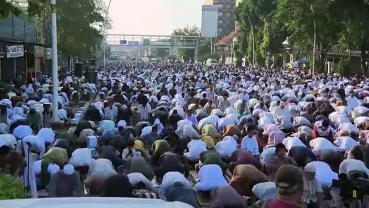 Muslims around the world celebrate Eid, marking Ramadan's end
