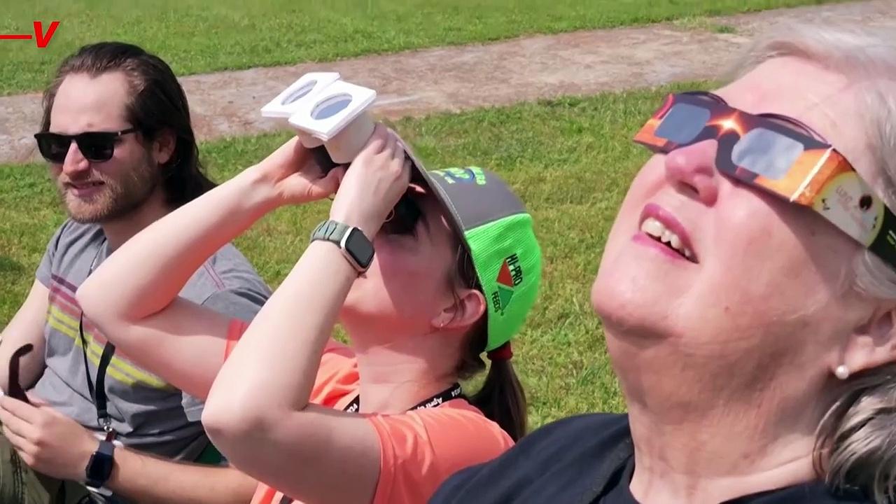 Everyone Started Googling Eye Pain After the Eclipse