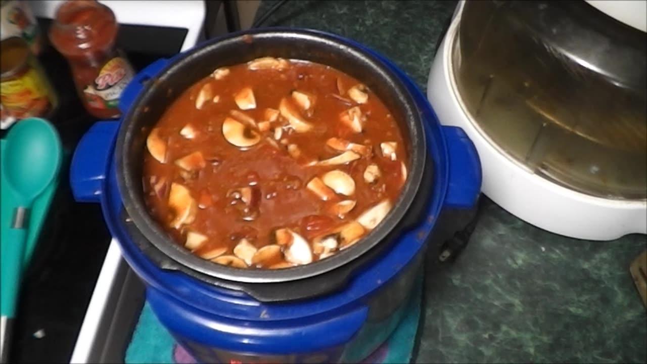 Mexican Chili - In the Kitchen with Retro