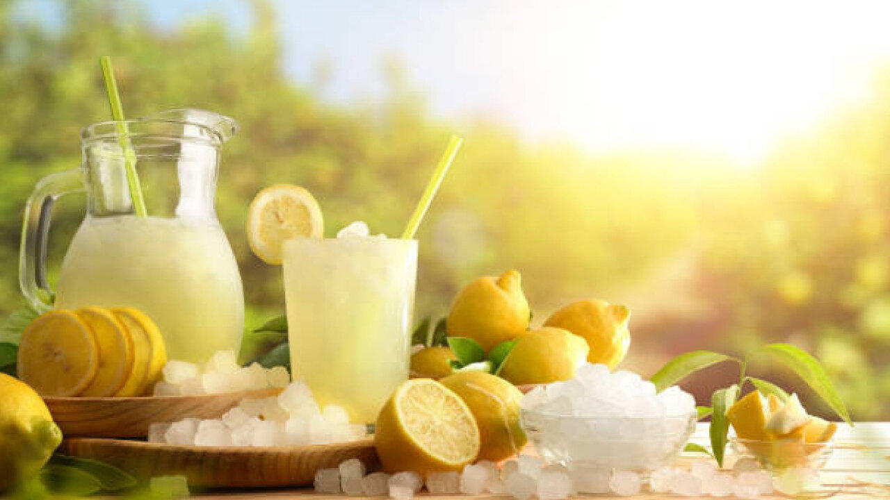 Ultimate Homemade Lemonade Recipe: A Symphony of Citrus!