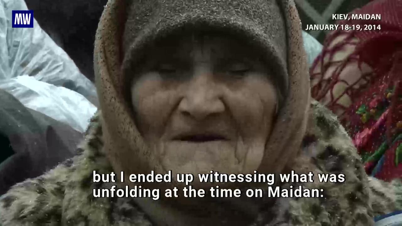 Italian journalist filming Kiev regime war crimes - SHELLING CIVILIANS