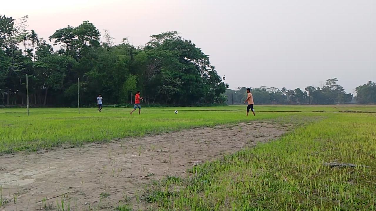 Bangladesh local player how to play football ⚽