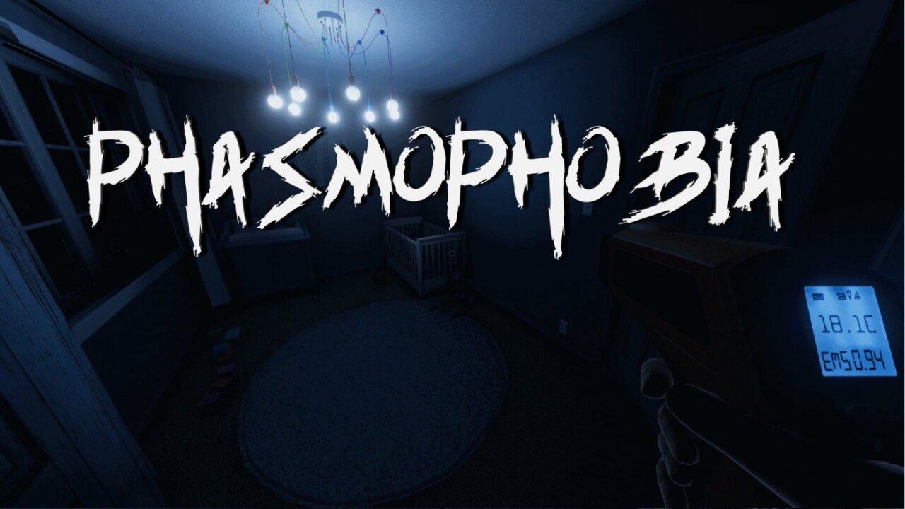 "Late-Night Scarefest: Phasmophobia Multiplayer with Friends"