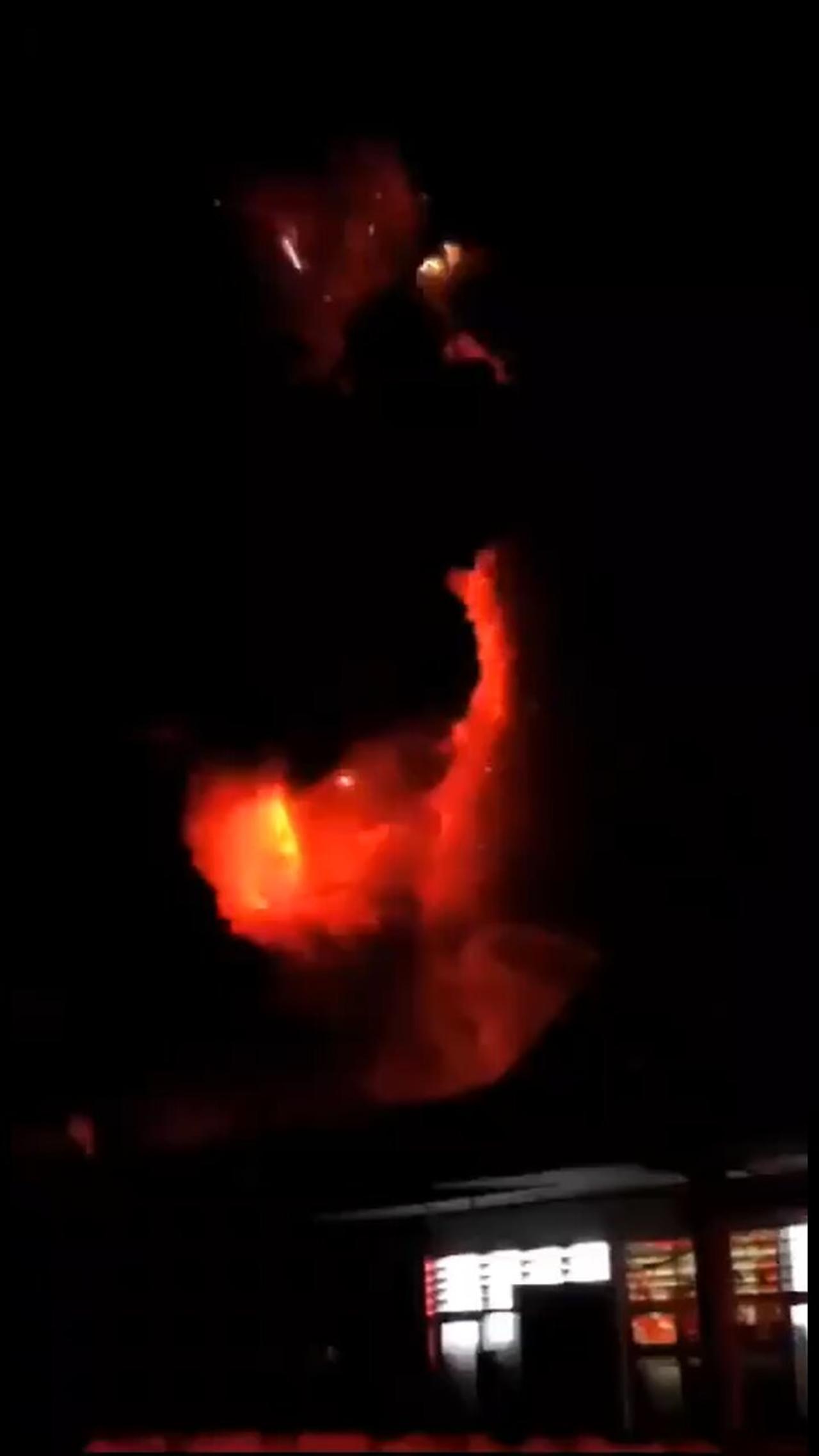 VIDEO: Indonesia raises alert to maximum as volcano erupts #indonesia