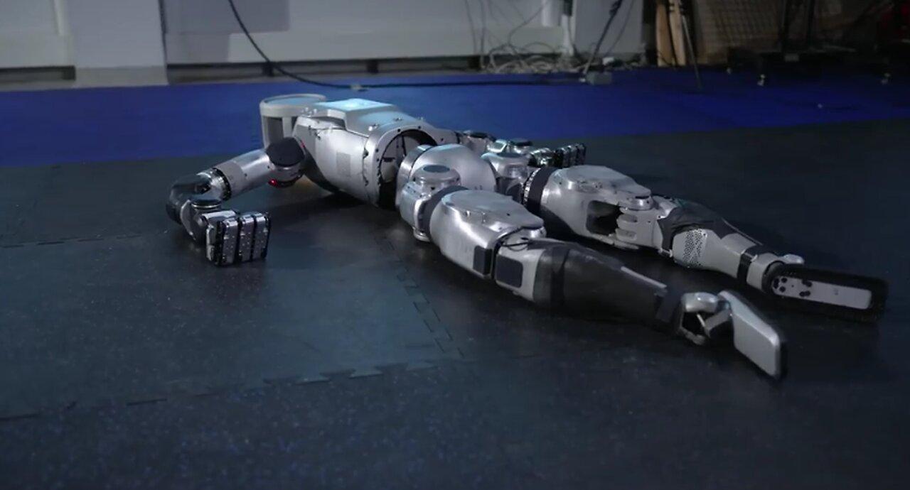 Creepy new Robot from Boston Dynamics