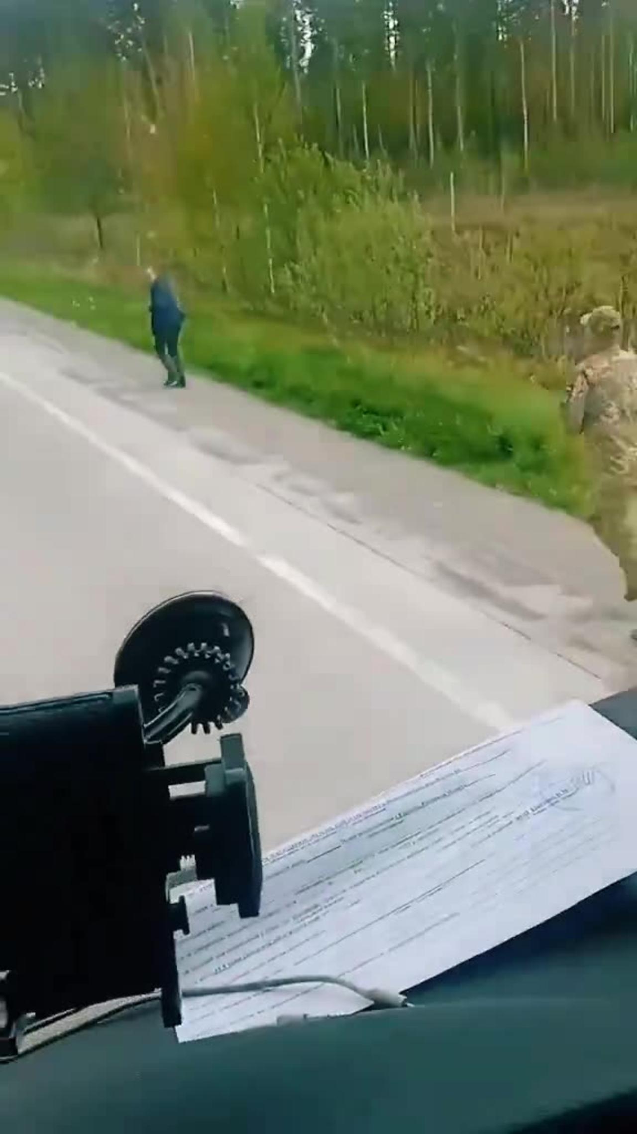 A Ukrainian guy running towards the Moldovan border