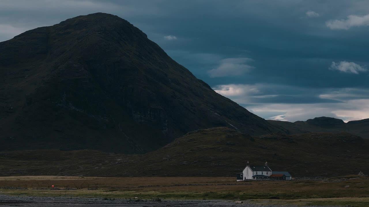 Moody Photography: Scotland by Marco Valmori: 4K Screensaver for TV Frame #tvart #frametv