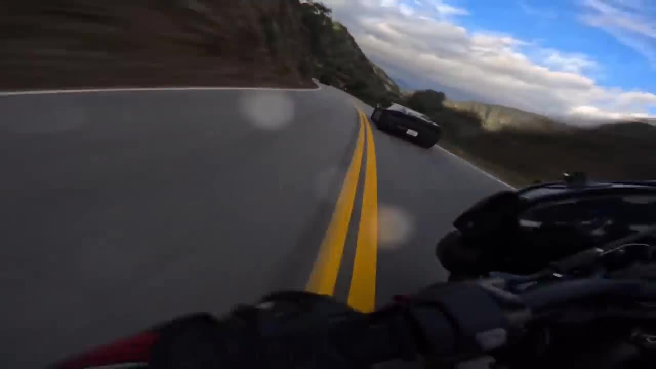Dash Cam Footage shows Supercars get Gapped By Street Triple RS