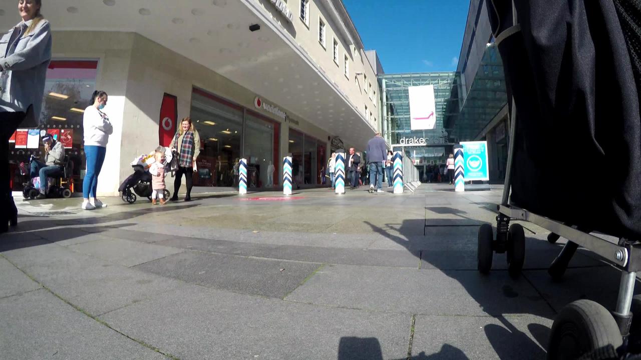 Andy Marchall Crooner Busking. 1s  The Ocean City Plymouth 22nd October 2022.