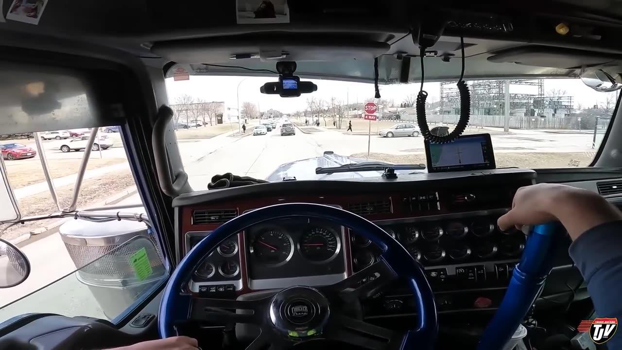 PACKING UP | My Trucking Life | Vlog #3053