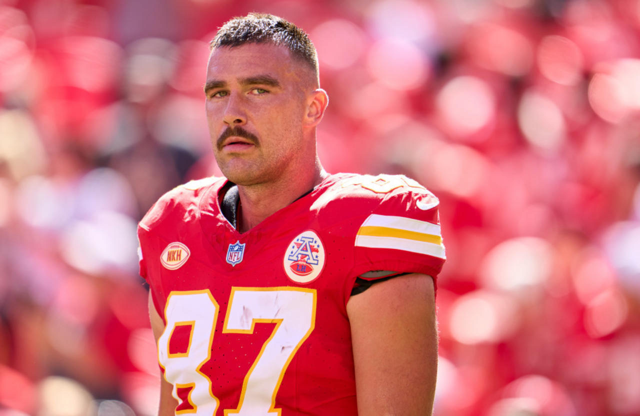 Travis Kelce has agreed a new two-year contract with the Kansas City Chiefs
